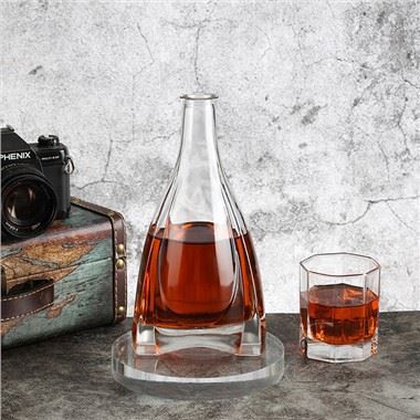 ब्रांडी तलवार की बोतल